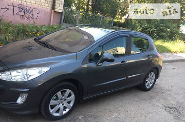 Peugeot 308  2010