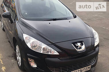 Peugeot 308  2011