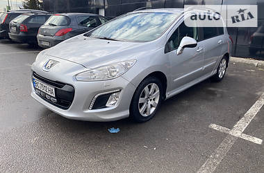 Peugeot 308 SW 2012