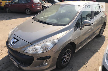 Peugeot 308  2011