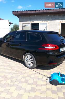 Peugeot 308  2015