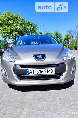 Peugeot 308  2013