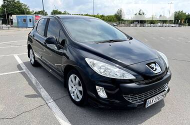 Peugeot 308  2010