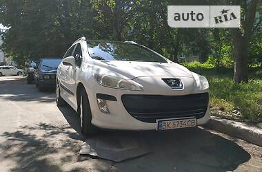 Peugeot 308  2011