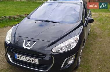 Peugeot 308  2011
