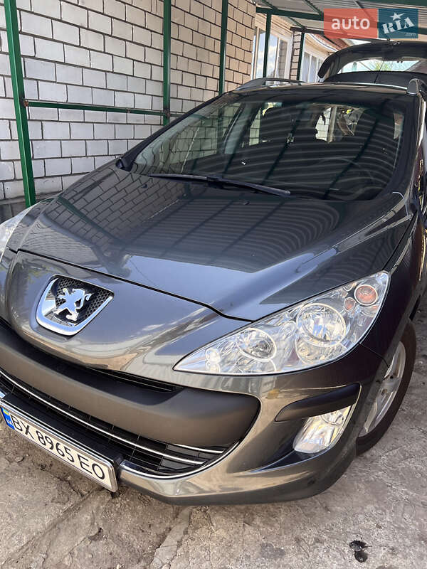 Універсал Peugeot 308