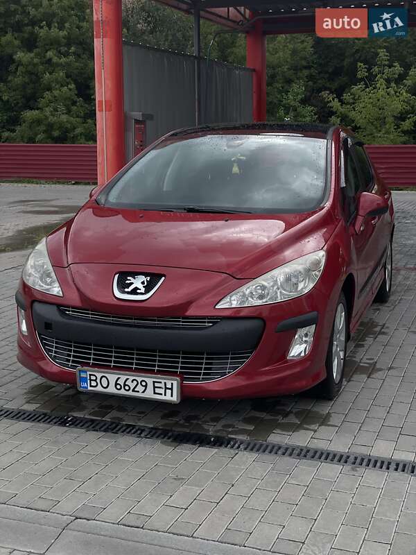 Легковые Peugeot 308