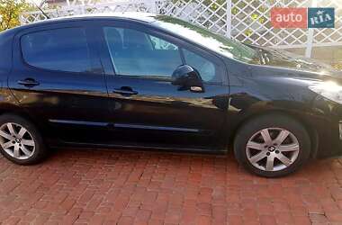 Peugeot 308 2011