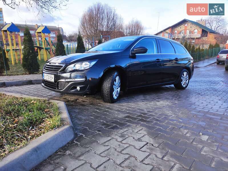Универсал Peugeot 308