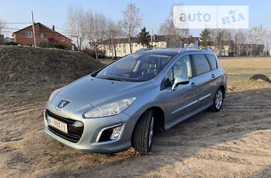 Peugeot 308  2011