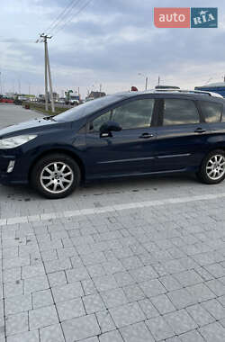 Peugeot 308  2010