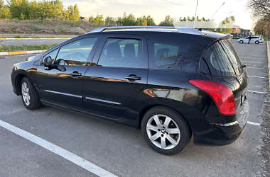 Peugeot 308  2011