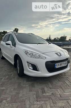Peugeot 308  2013