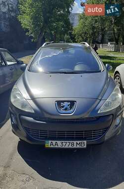 Peugeot 308  2011