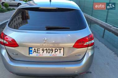 Peugeot 308  2015