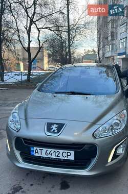 Peugeot 308  2012