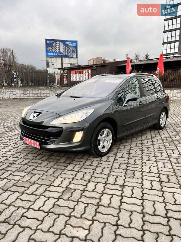 Peugeot 308 2010 року в Луцьку