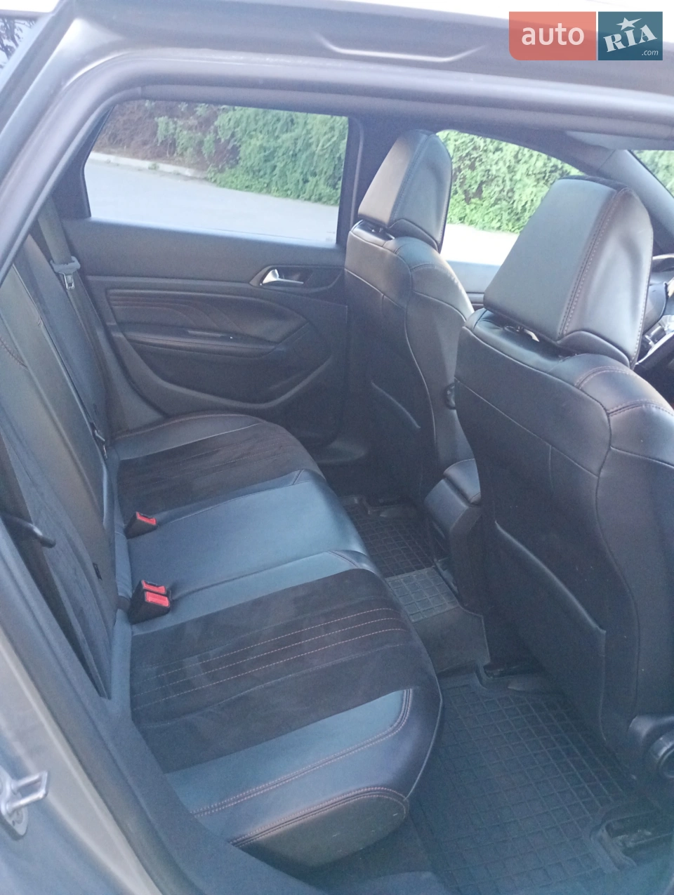 2015 Peugeot 308 - мініатюра 2