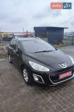 Peugeot 308  2013
