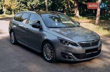 Peugeot 308  2016