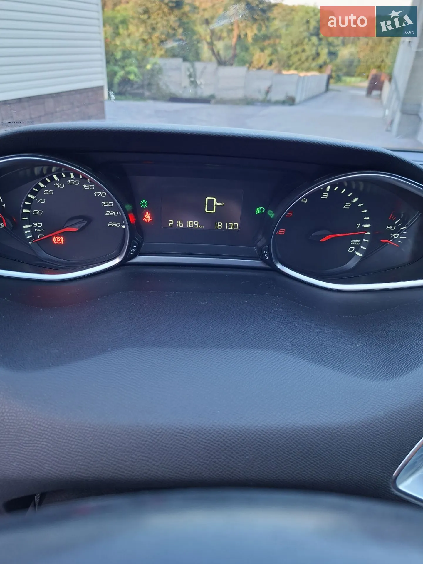 Peugeot 308 2015 VIN VF3LCBHZHFS322796 фото оголошення 34 з 41