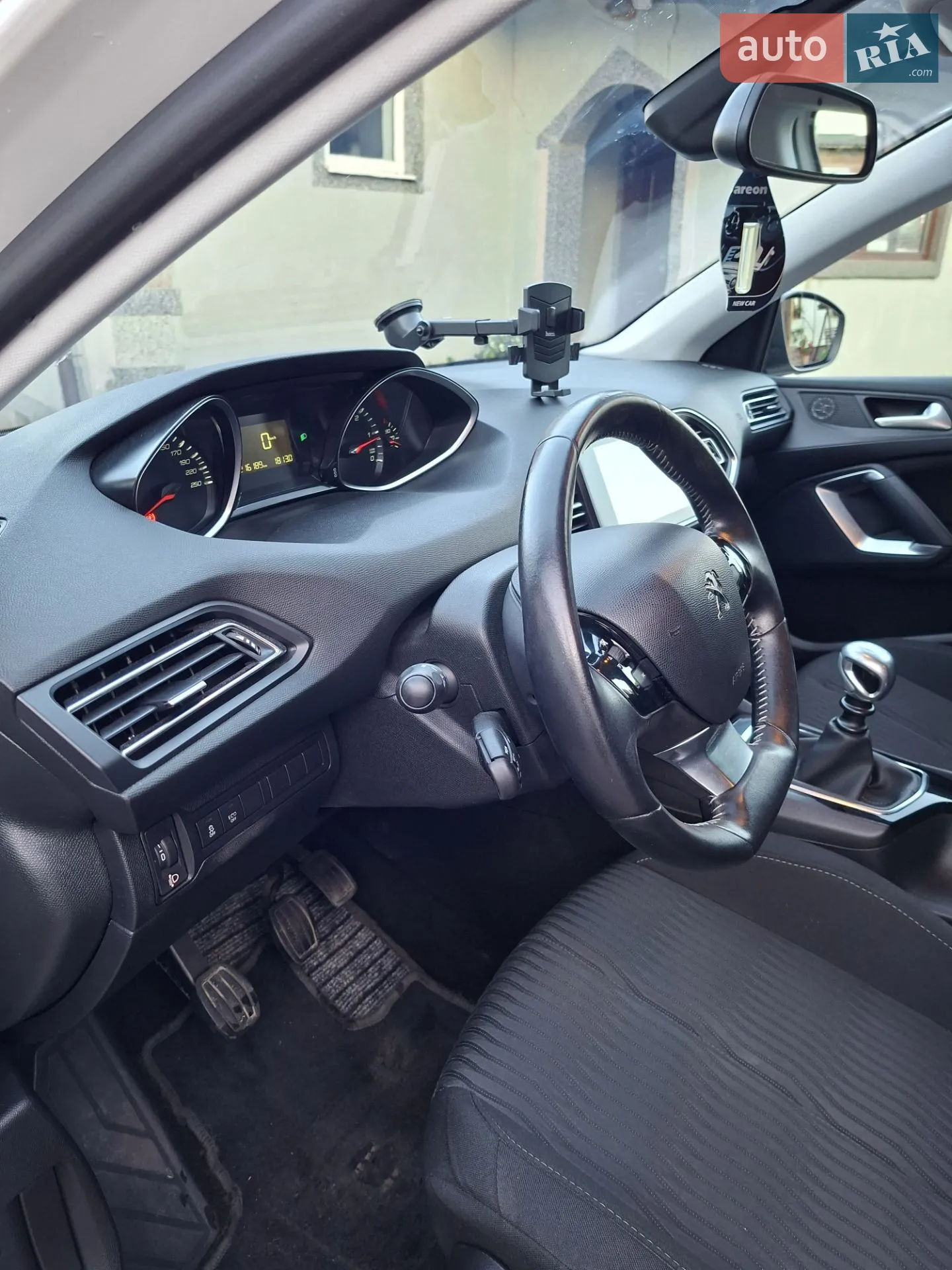 Peugeot 308 2015 VIN VF3LCBHZHFS322796 фото оголошення 38 з 41