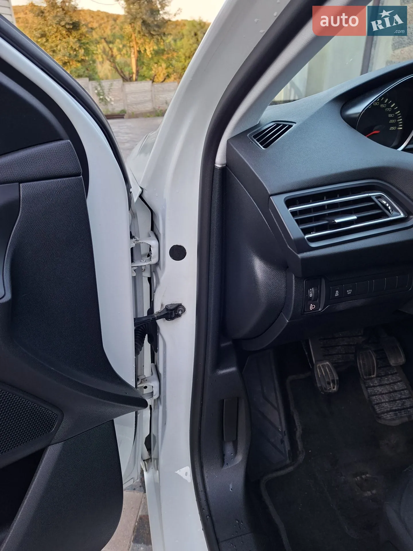 Peugeot 308 2015 VIN VF3LCBHZHFS322796 фото оголошення 41 з 41