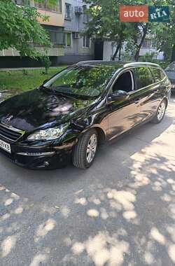 Peugeot 308  2015