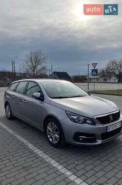Peugeot 308  2020