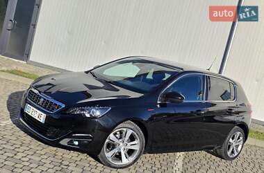 Peugeot 308  2017