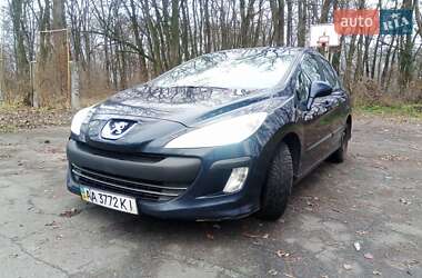 Peugeot 308  2011