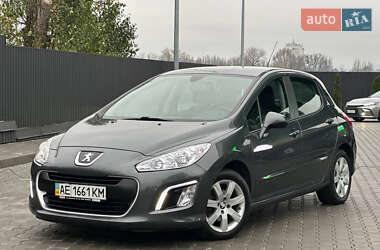 Peugeot 308  2012