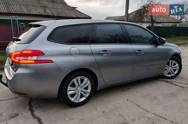 Peugeot 308 2016