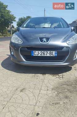 Peugeot 308  2011