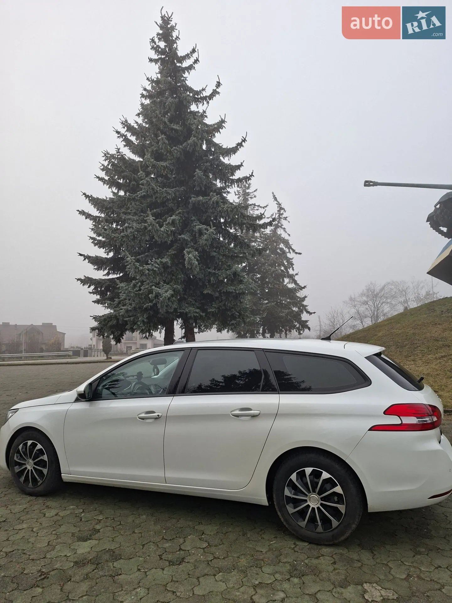 Peugeot 308 2015 VIN VF3LCBHZHFS322796 фото оголошення 2 з 41