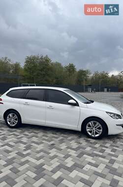 Peugeot 308 2015
