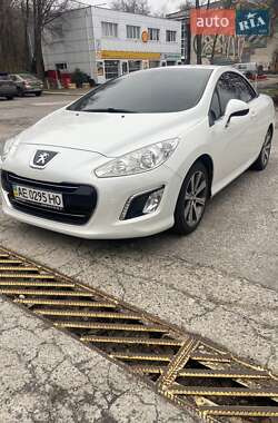 Peugeot 308  2014