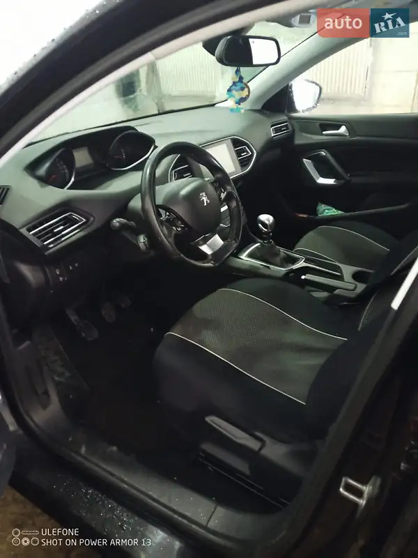 Peugeot 308 2015