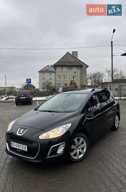 Peugeot 308  2011