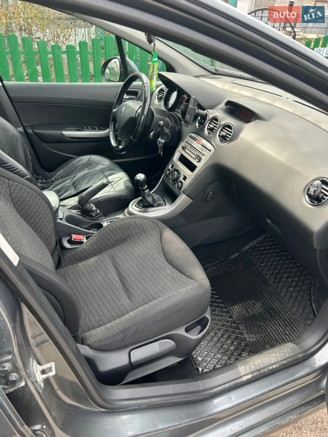 Peugeot 308 2010 VIN VF34H9HZHAS158131 фото оголошення 2 з 8
