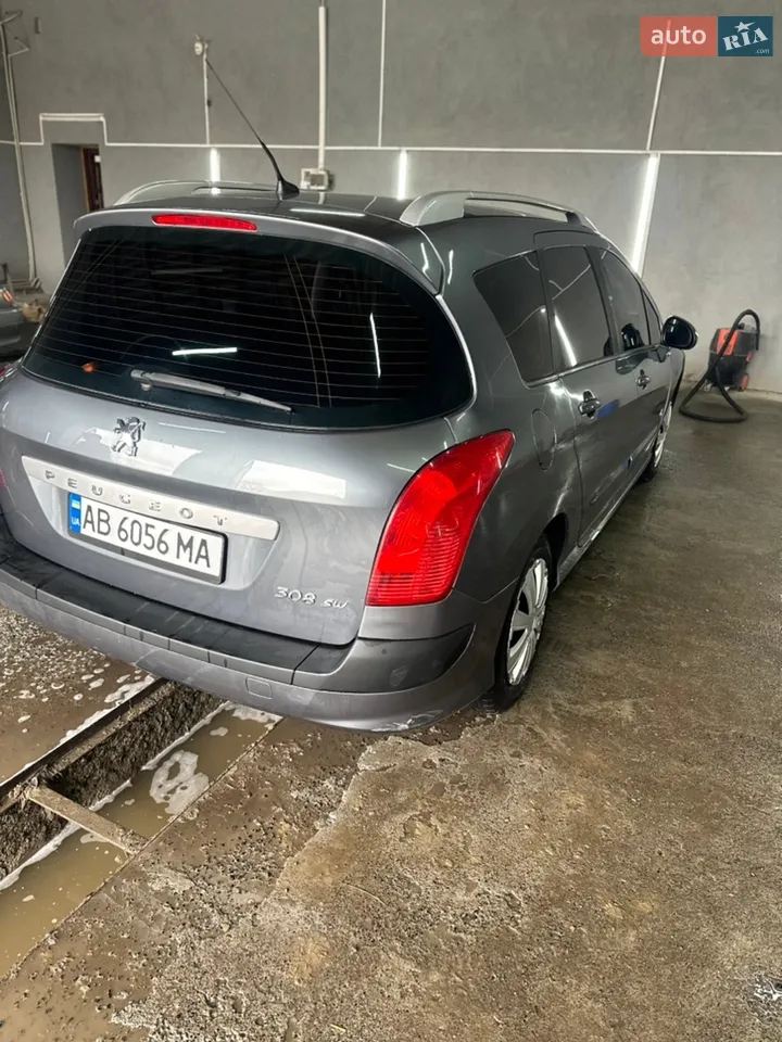 2010 Peugeot 308 - фото 1