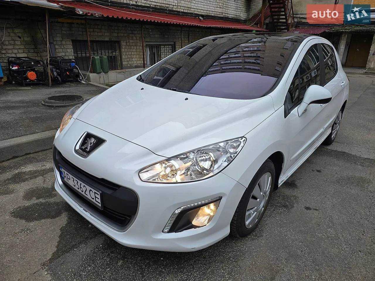 2011 Peugeot 308 - мініатюра 2