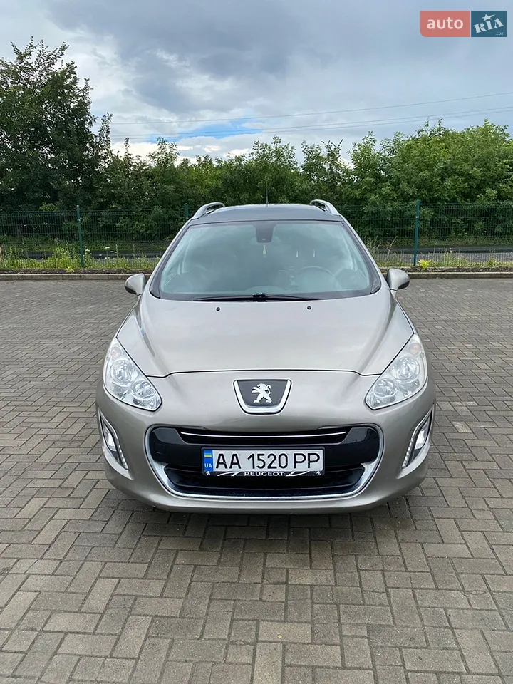 2011 Peugeot 308 - фото 1