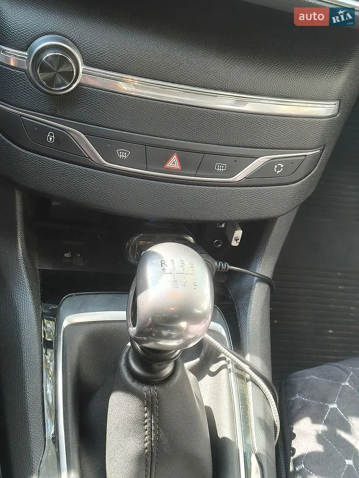 2015 Peugeot 308 - мініатюра 2