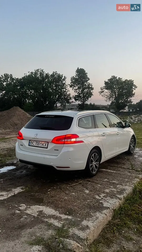 2016 Peugeot 308 - фото 1