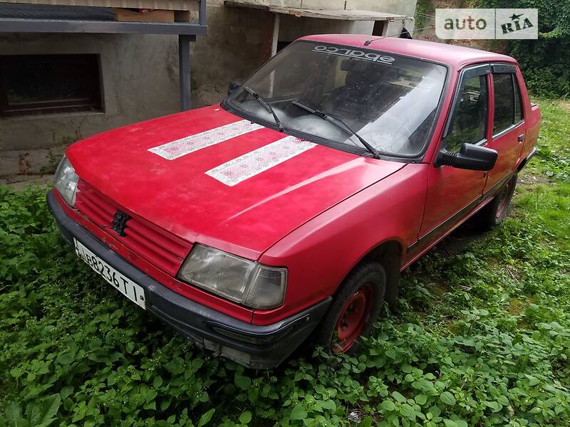 Хетчбек Peugeot 309