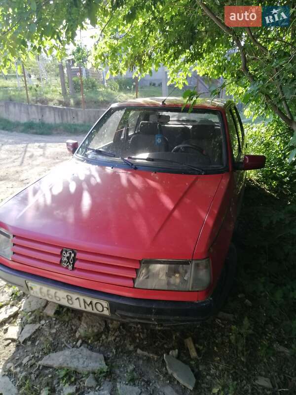 Хэтчбек Peugeot 309