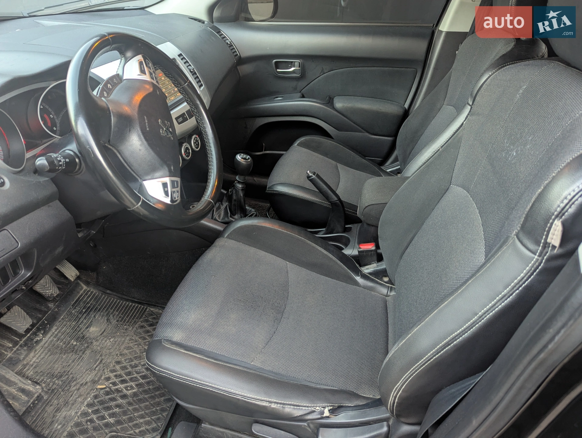 Peugeot 4007 2009 VIN VF3VV4HNH9U903465 фото оголошення 17 з 21