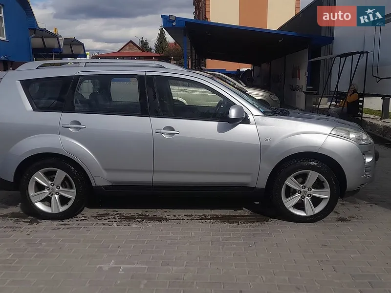 Peugeot 4007