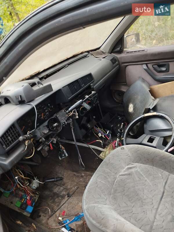 Peugeot 405